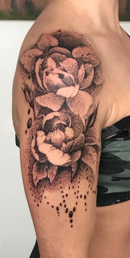 Tattoos - Pointelistic Peonies - 142405