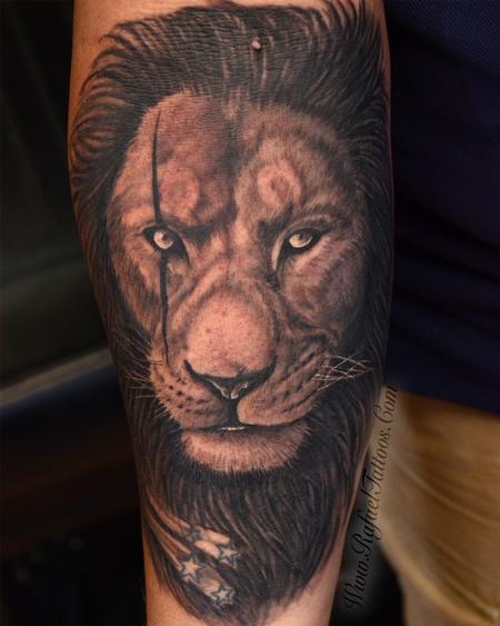 Tattoos - Black and Grey Scarred Lion Face  - 141136