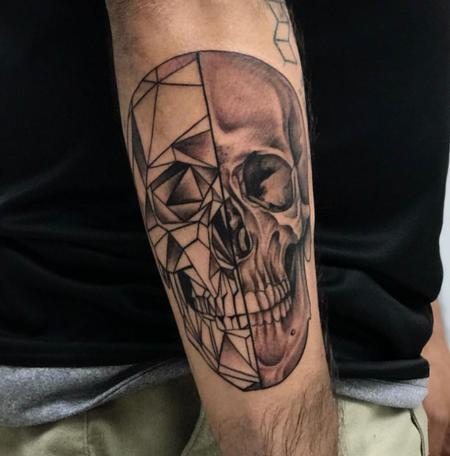 Hctor Concepcin - Skull Tattoo