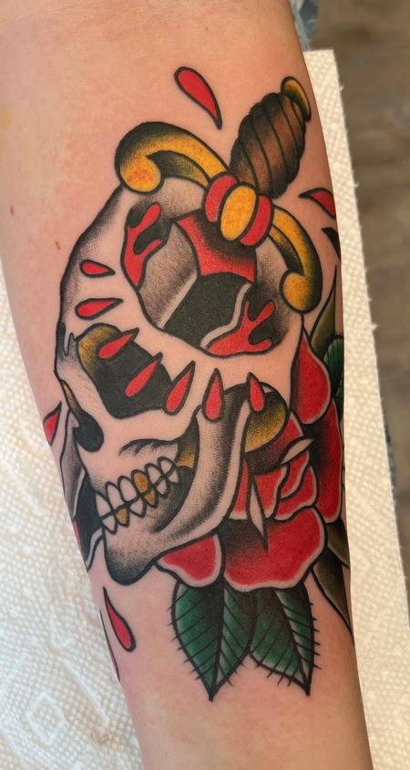 Bart Andrews - Traditional Skull, Rose, Dagger