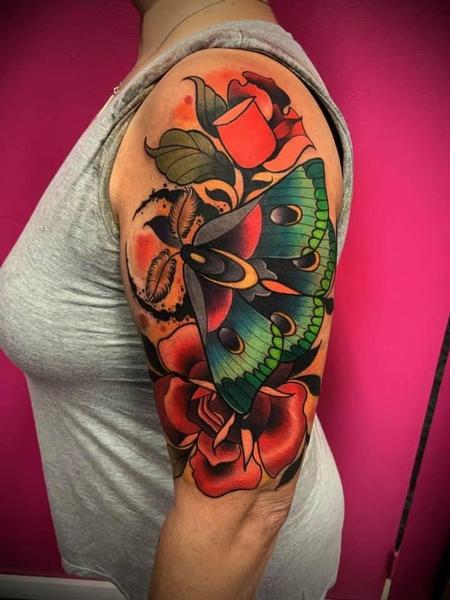 Izzy Gore - Moth with roses tattoo