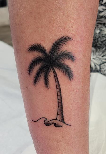 Jessica Johnson - Palm Tree Tattoo