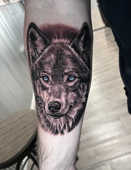 Rob Jeff - Realistic wolf 