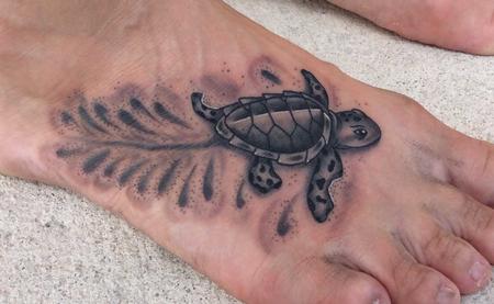 Skyler Del Drago - Sea Turtle Tattoo